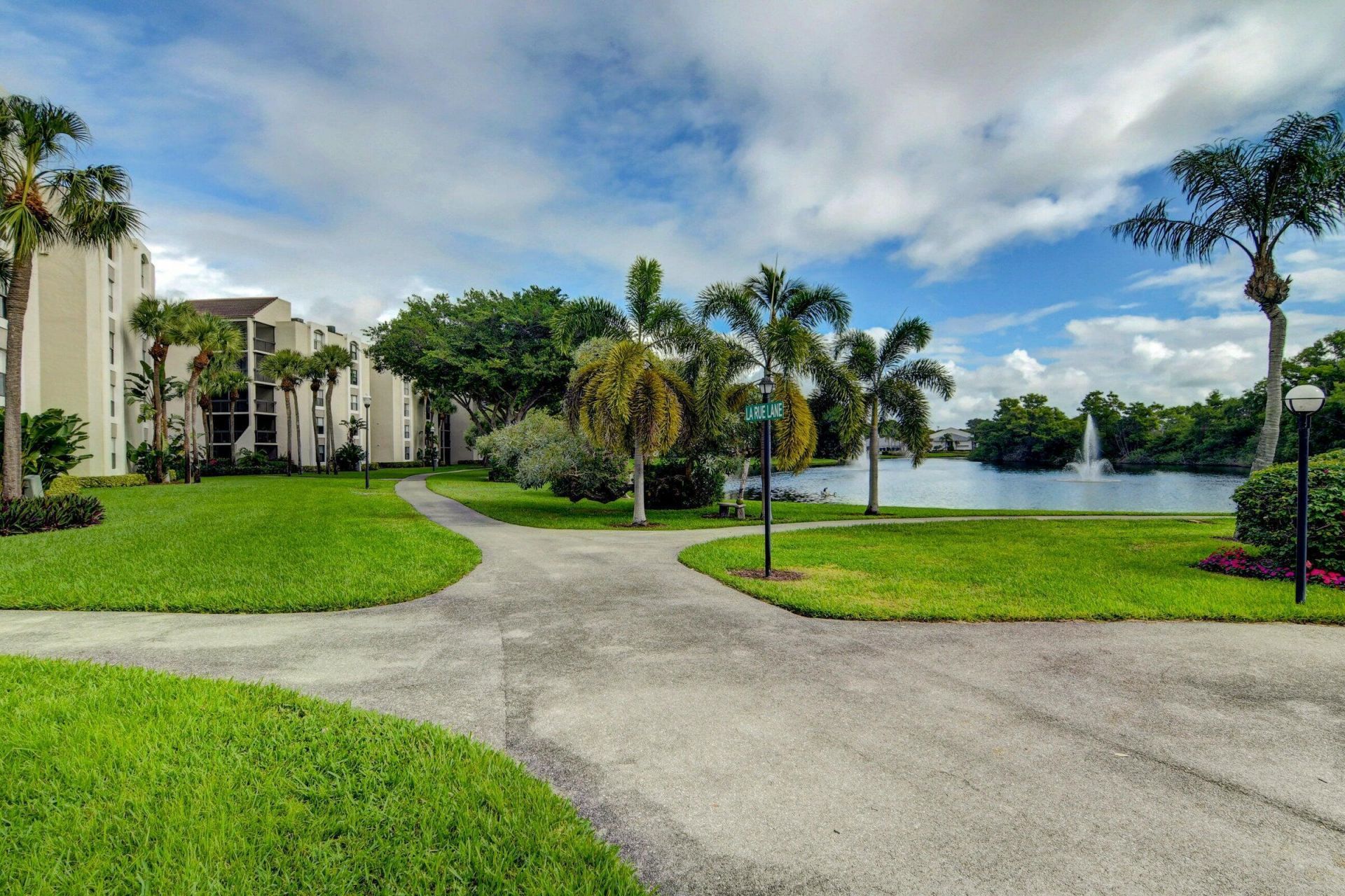 1915 Lavers Circle, Unit E504, Delray Beach, FL 33444 Photo