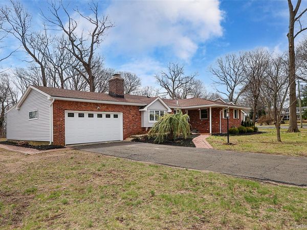 61 Preston Street , Huntington, NY 11743