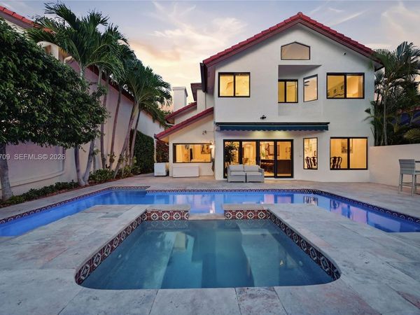 21944 Town Place Dr , Boca Raton, FL 33433