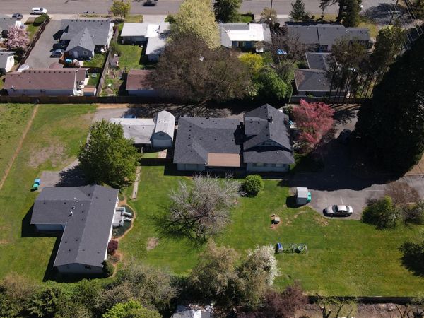 1290 Fruitdale Drive, Grants Pass, OR 97527