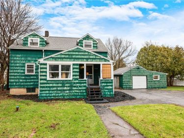 101 Crysler Drive, Minoa, NY 13057