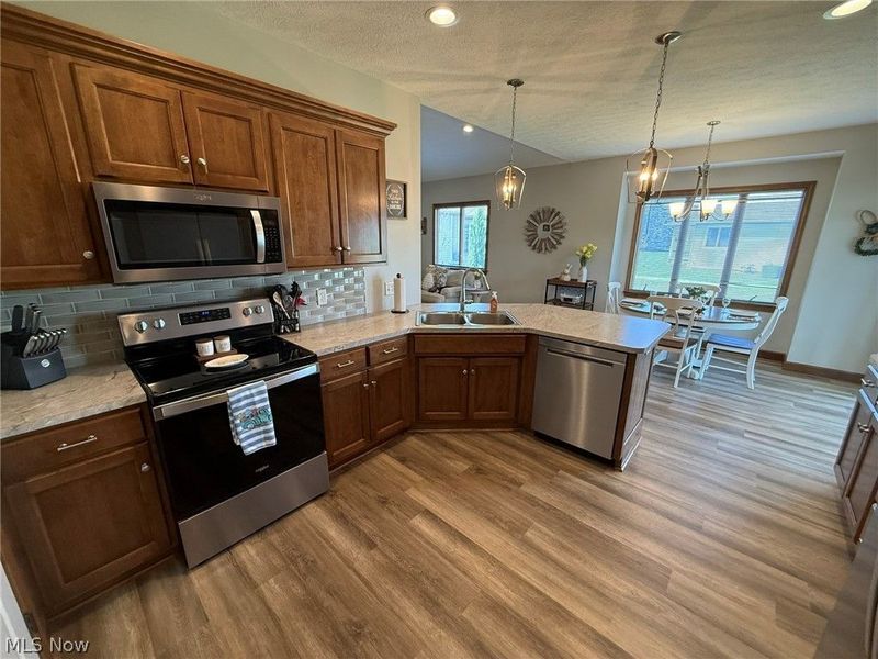 1163 Pine Bluff Drive NE, New Philadelphia, OH 44663 Photo 11