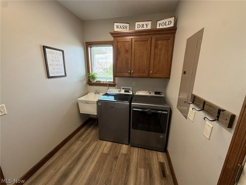 1163 Pine Bluff Drive NE, New Philadelphia, OH 44663 Photo 28