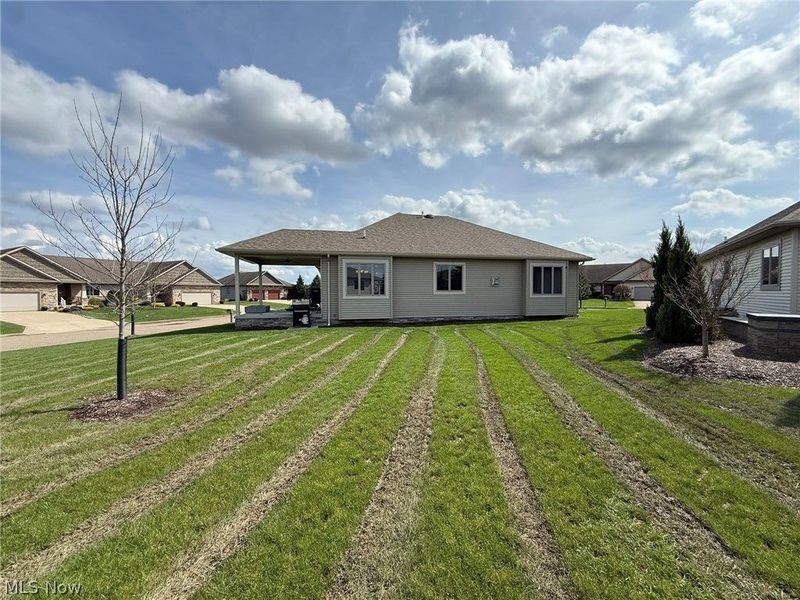 1163 Pine Bluff Drive NE, New Philadelphia, OH 44663 Photo 38