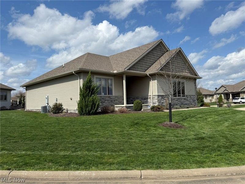 1163 Pine Bluff Drive NE, New Philadelphia, OH 44663 Photo 41