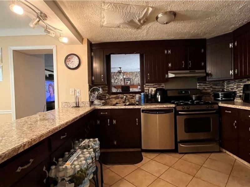 1766 Longwood Drive, Mayfield Heights, OH 44124 Photo 21