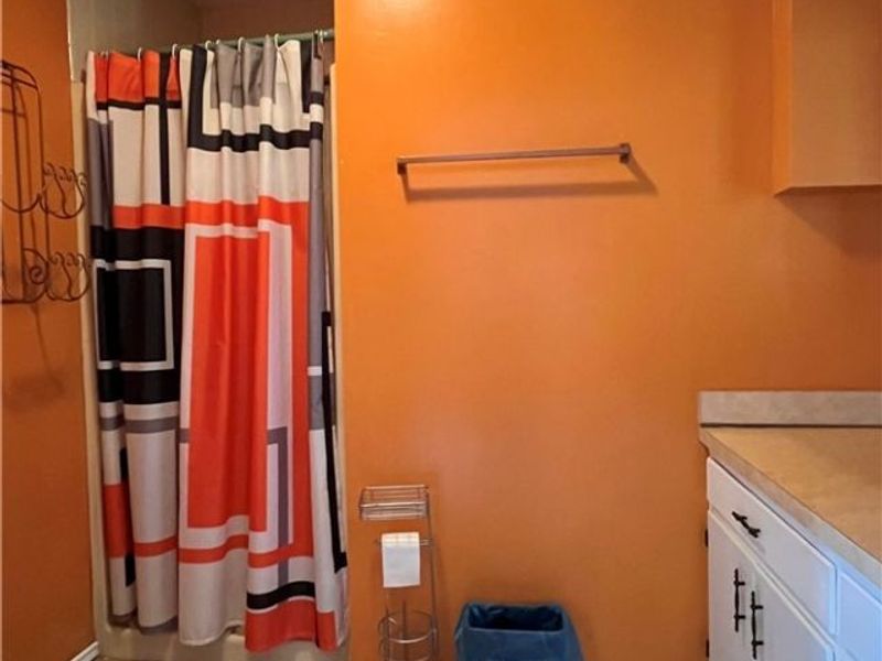 1766 Longwood Drive, Mayfield Heights, OH 44124 Photo 24