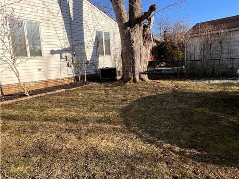 1766 Longwood Drive, Mayfield Heights, OH 44124 Photo 46