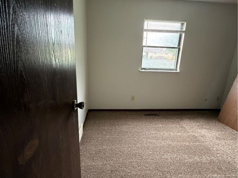 1060 Brandywine Boulevard, Unit D, Zanesville, OH 43701 Photo 8