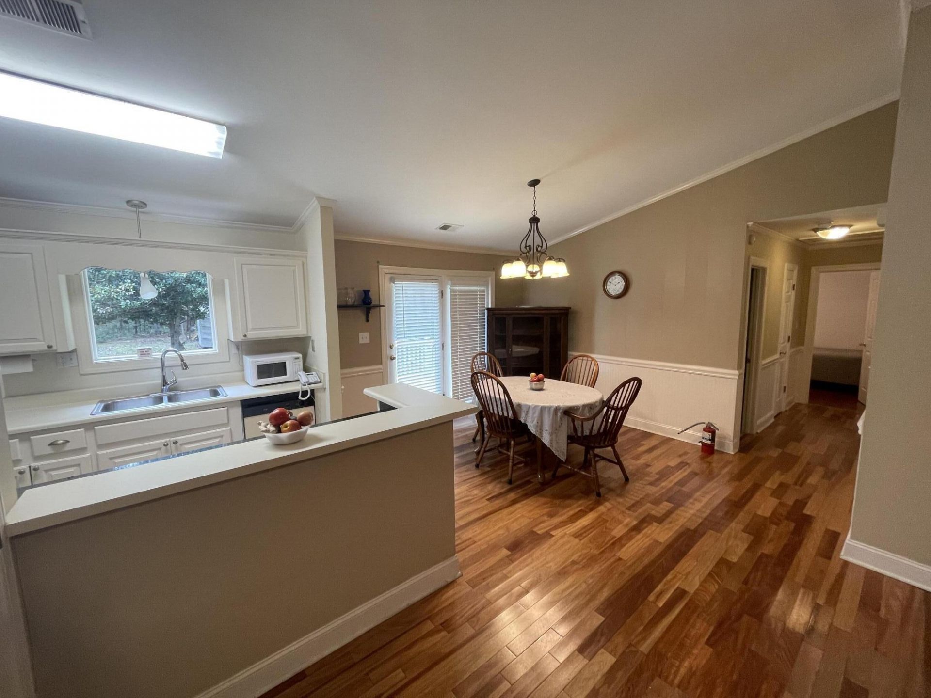 2700 Dawson Street Photo 16