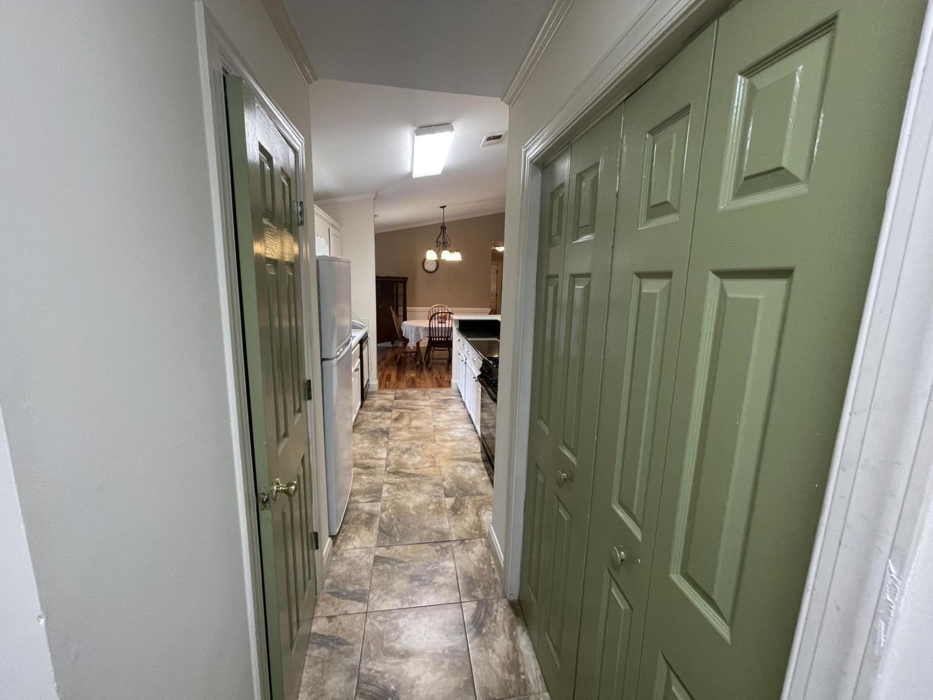 2700 Dawson Street Photo 20