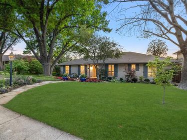 9709 Elmcrest Drive, Dallas, TX 75238