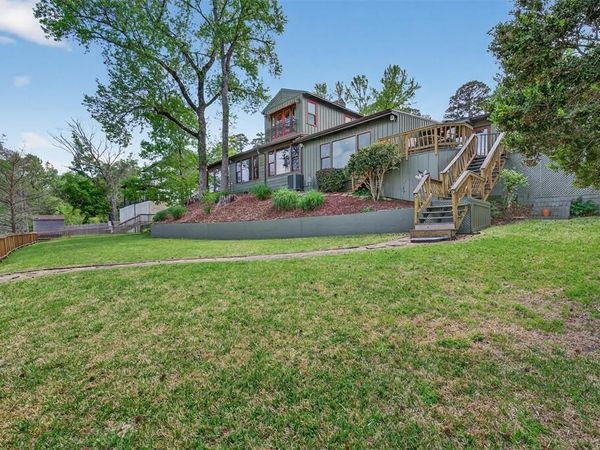 6046 S Lakeshore Drive, Shreveport, LA 71119