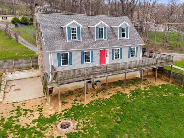 29 Morgan Hill Road, Morgantown, WV 26508