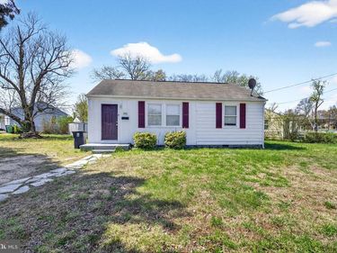 2801 KIRTLAND AVENUE , DISTRICT HEIGHTS, MD 20747