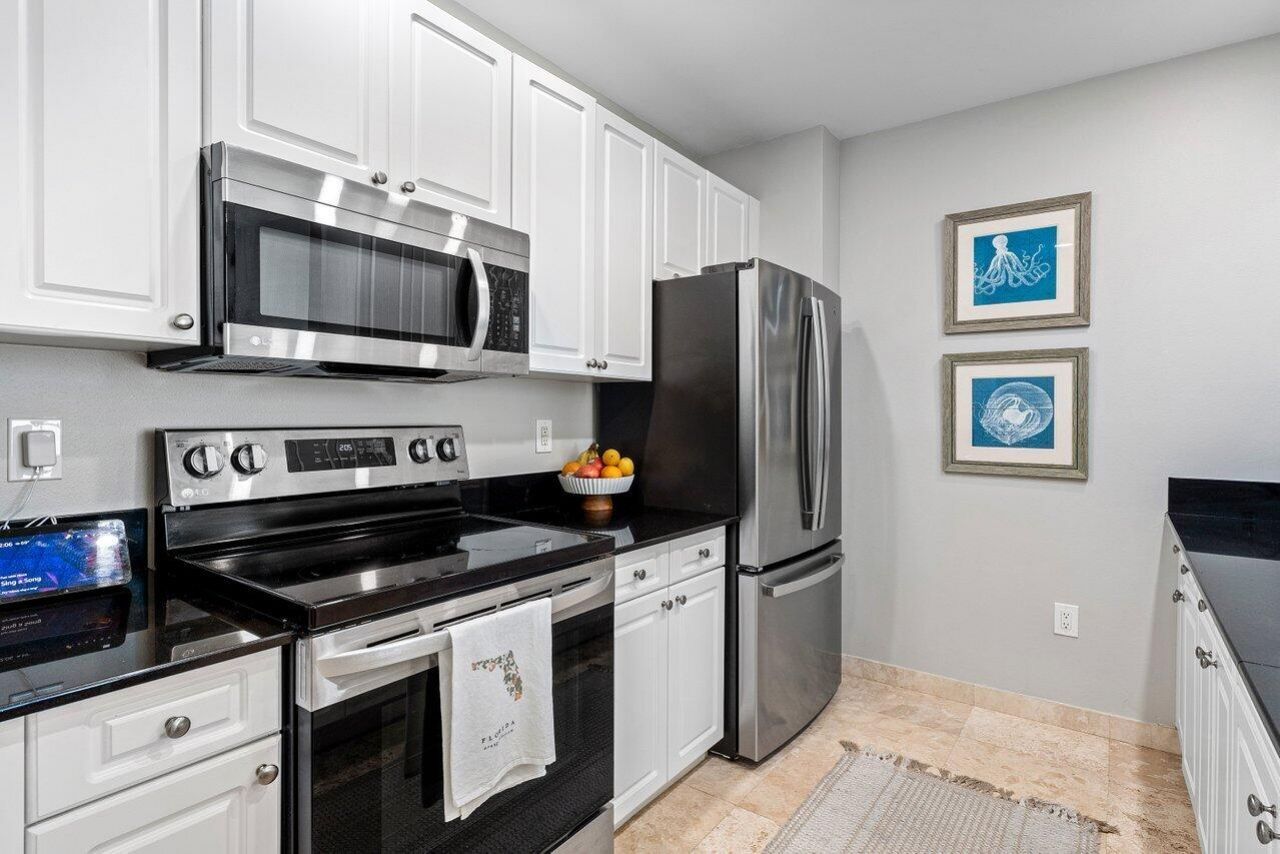 255 Evernia Street, Unit 306, West Palm Beach, FL 33401 Photo