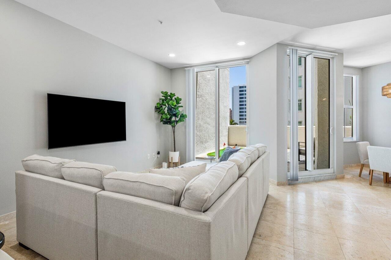 255 Evernia Street, Unit 306, West Palm Beach, FL 33401 Photo