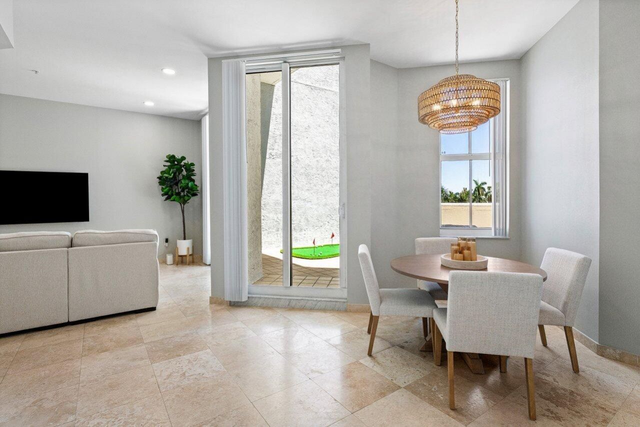 255 Evernia Street, Unit 306, West Palm Beach, FL 33401 Photo