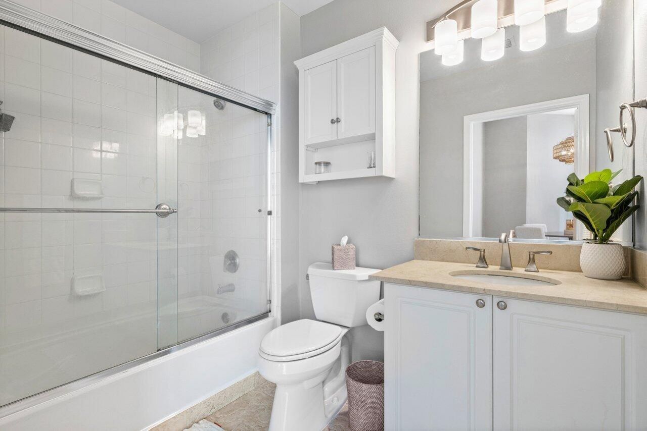 255 Evernia Street, Unit 306, West Palm Beach, FL 33401 Photo