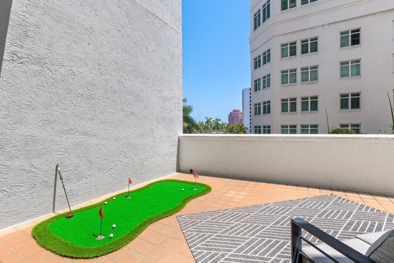 255 Evernia Street, Unit 306, West Palm Beach, FL 33401 Photo