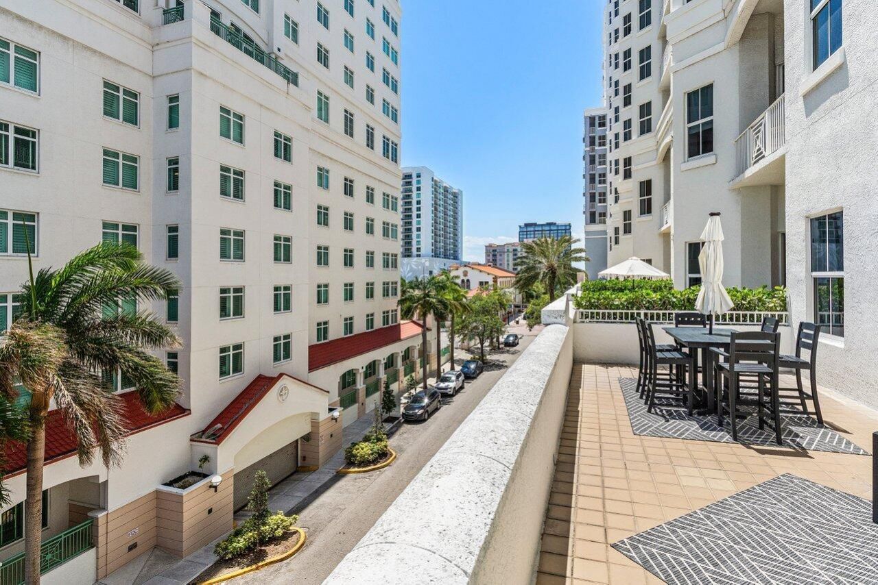 255 Evernia Street, Unit 306, West Palm Beach, FL 33401 Photo