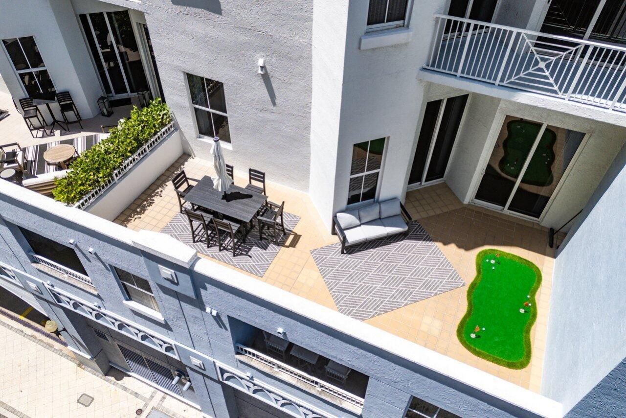 255 Evernia Street, Unit 306, West Palm Beach, FL 33401 Photo