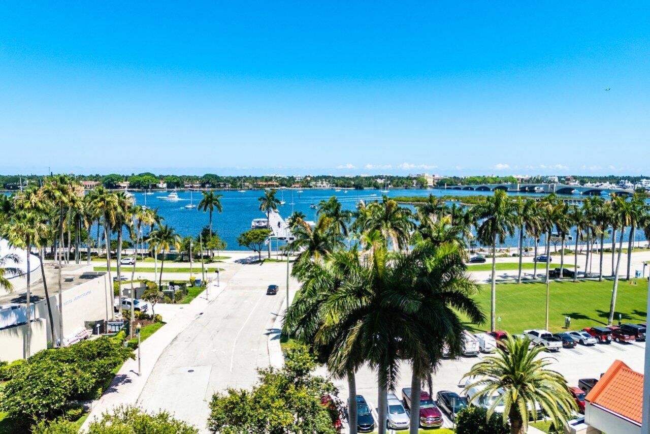 255 Evernia Street, Unit 306, West Palm Beach, FL 33401 Photo