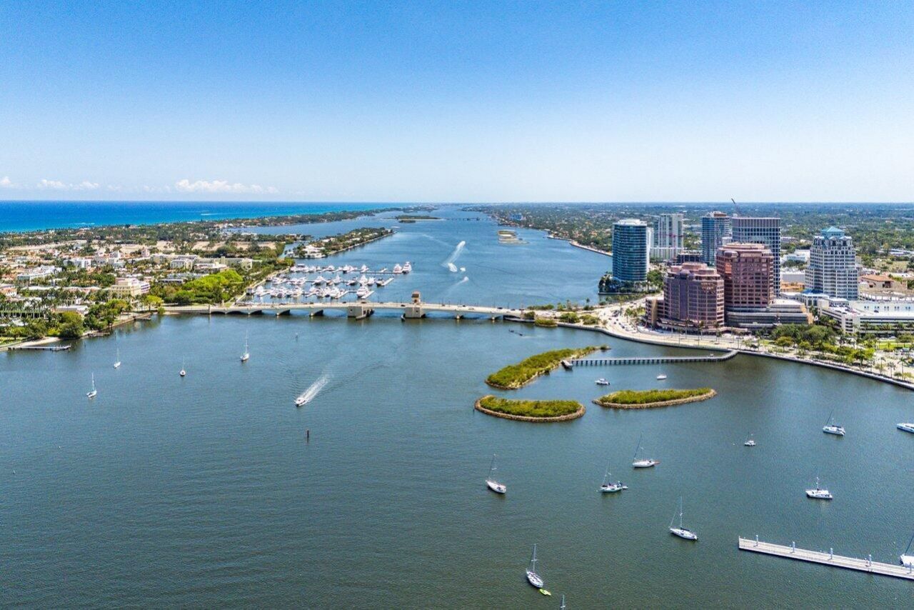 255 Evernia Street, Unit 306, West Palm Beach, FL 33401 Photo