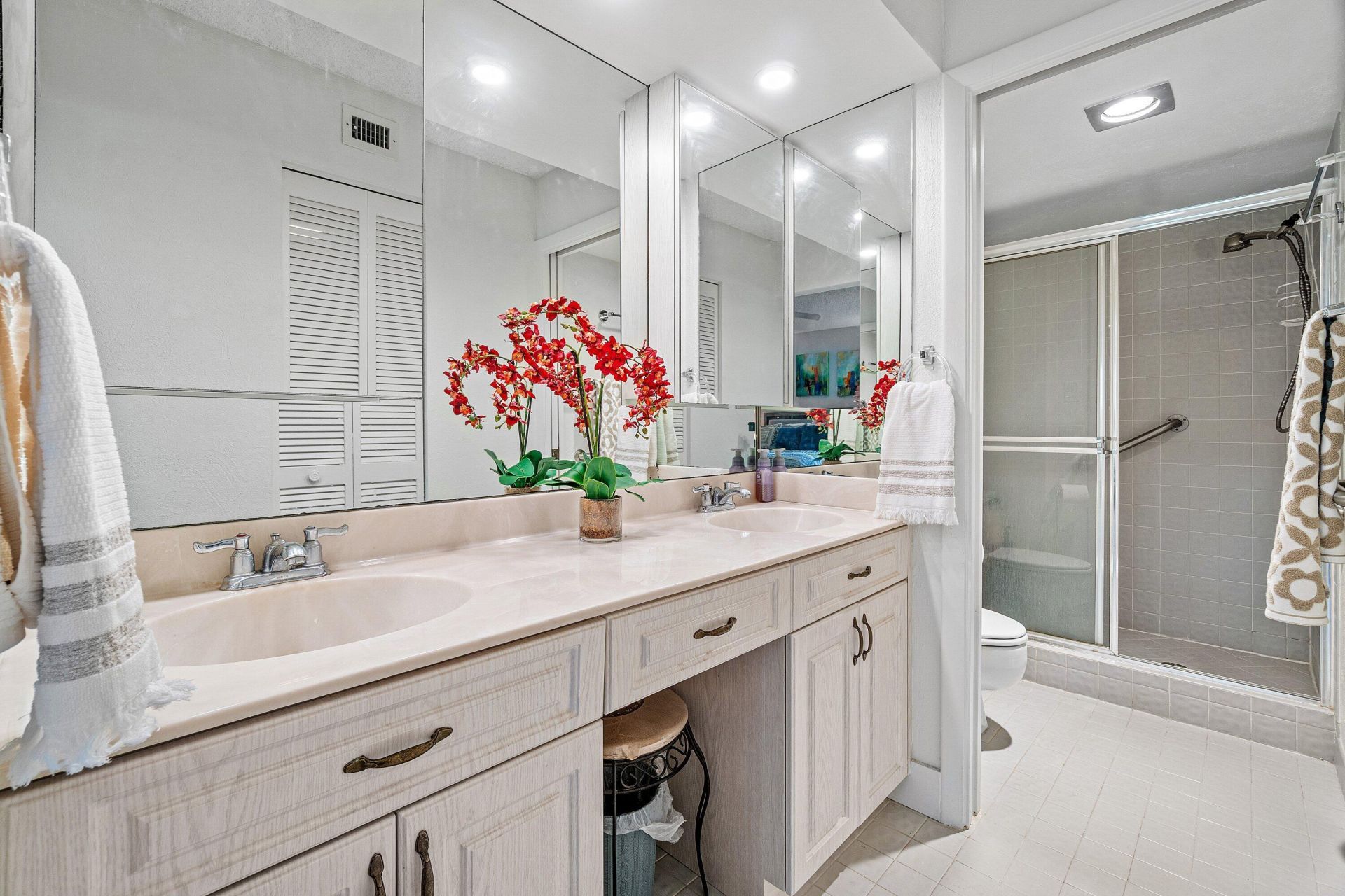 5121 Oakhill Lane, Unit 411, Delray Beach, FL 33484 Photo