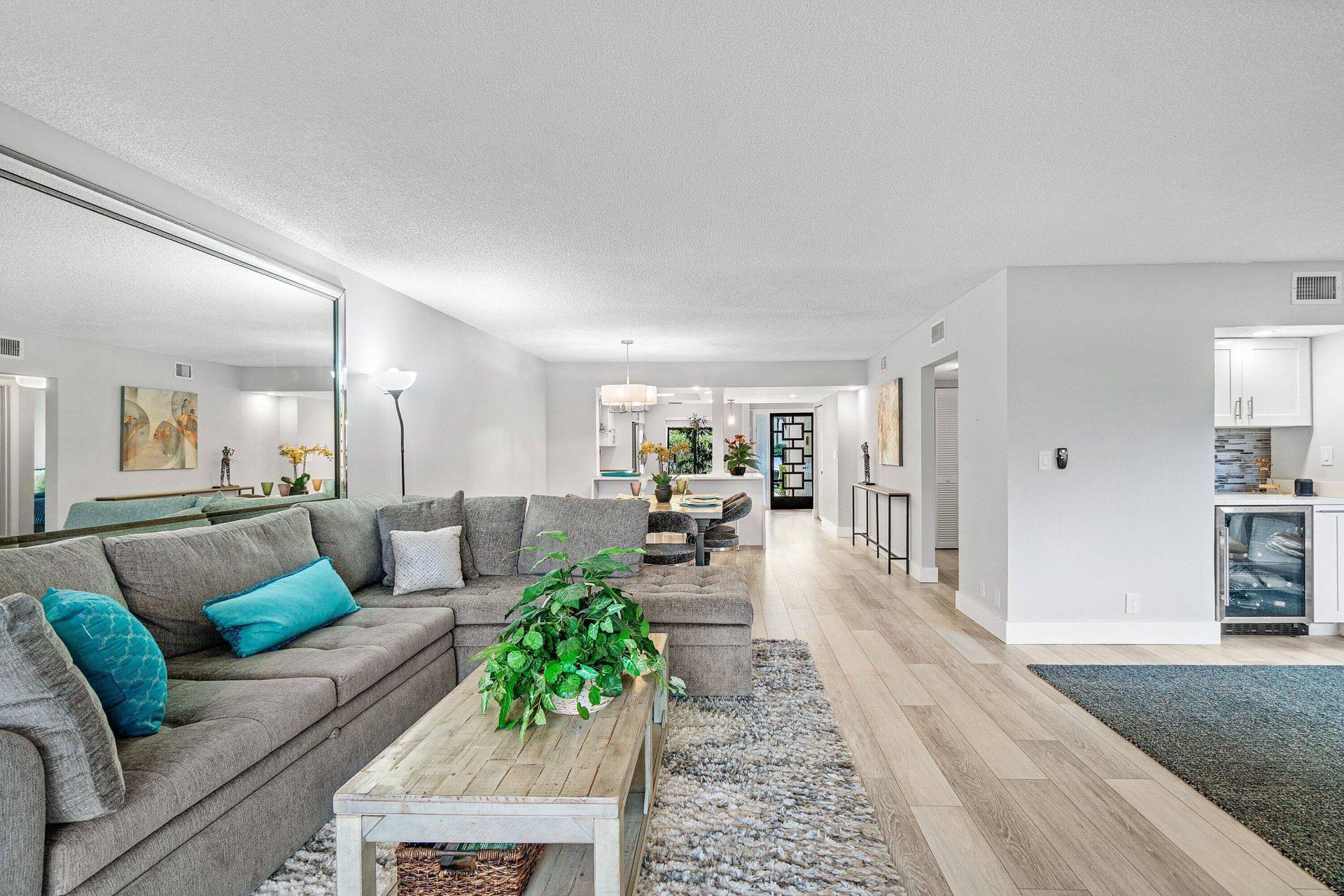 5121 Oakhill Lane, Unit 411, Delray Beach, FL 33484 Photo