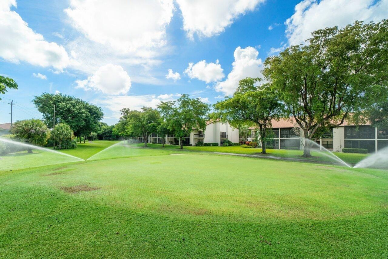 5121 Oakhill Lane, Unit 411, Delray Beach, FL 33484 Photo