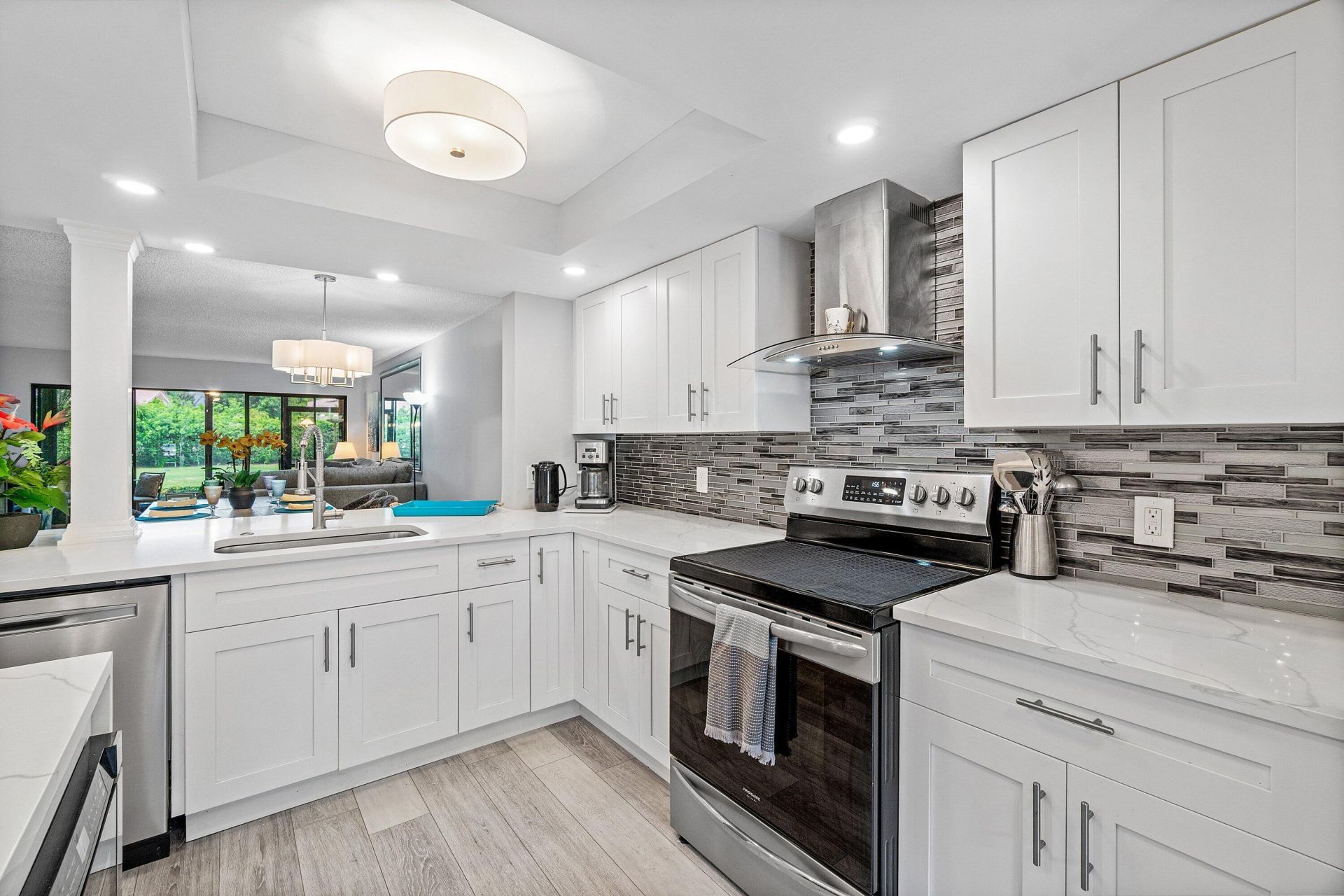 5121 Oakhill Lane, Unit 411, Delray Beach, FL 33484 Photo