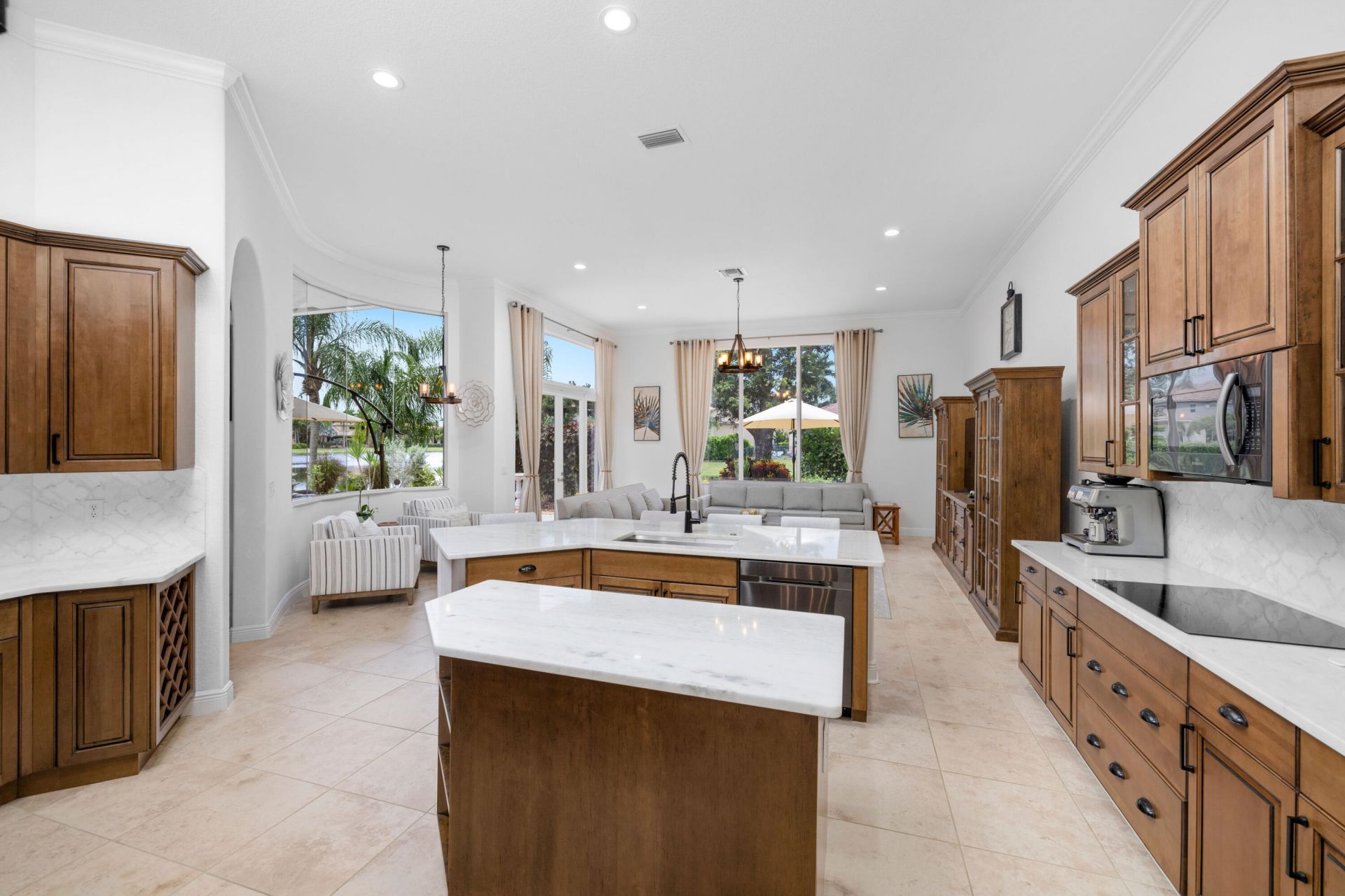 8605 Club Estates Way, Lake Worth, FL 33467 Photo