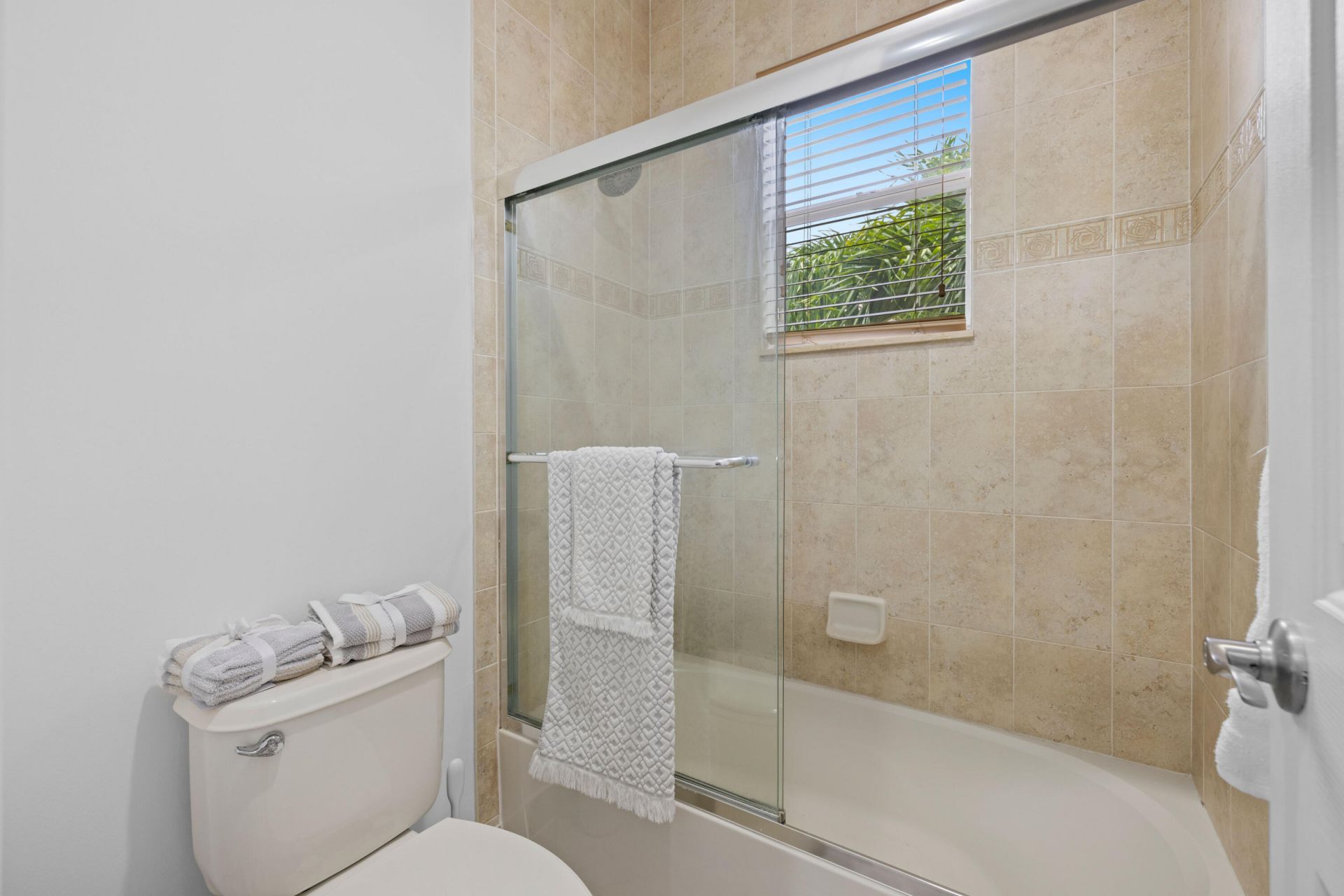 8605 Club Estates Way, Lake Worth, FL 33467 Photo