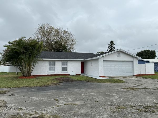 747 E Prima Vista Boulevard, Port St. Lucie, FL 34952