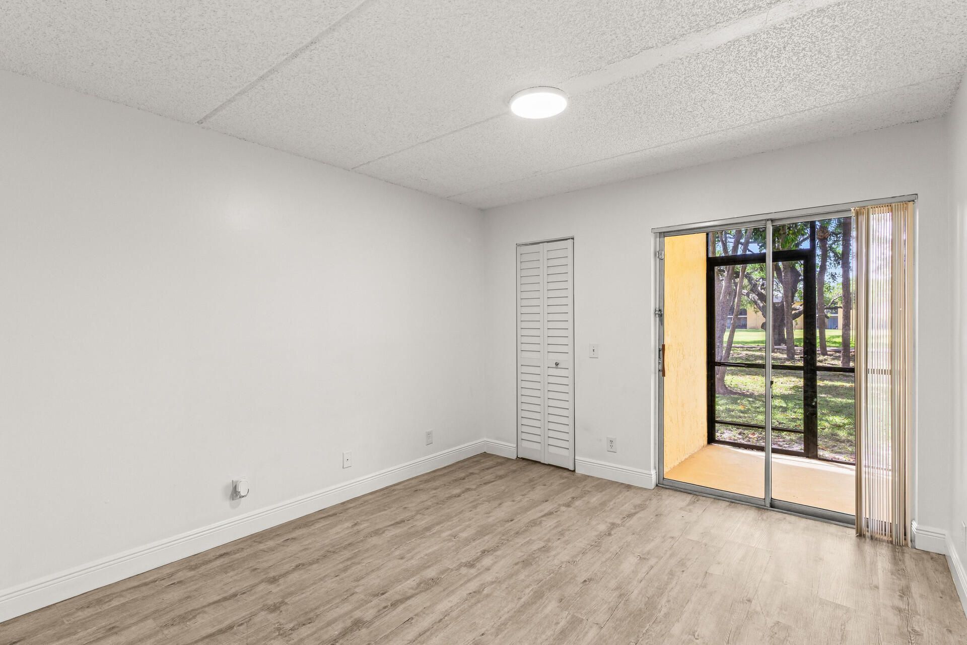 507 Meadows Circle, Boynton Beach, FL 33436 Photo