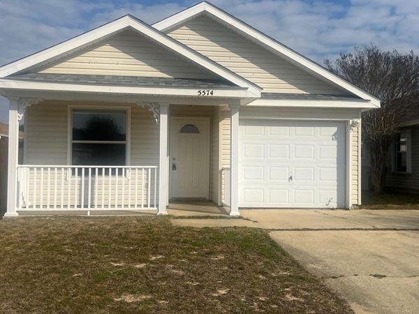 5574 Huntleigh Place, Gulf Breeze, FL 32563
