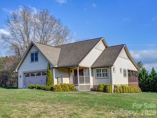 199 Macedonia Road, Asheville, NC 28804