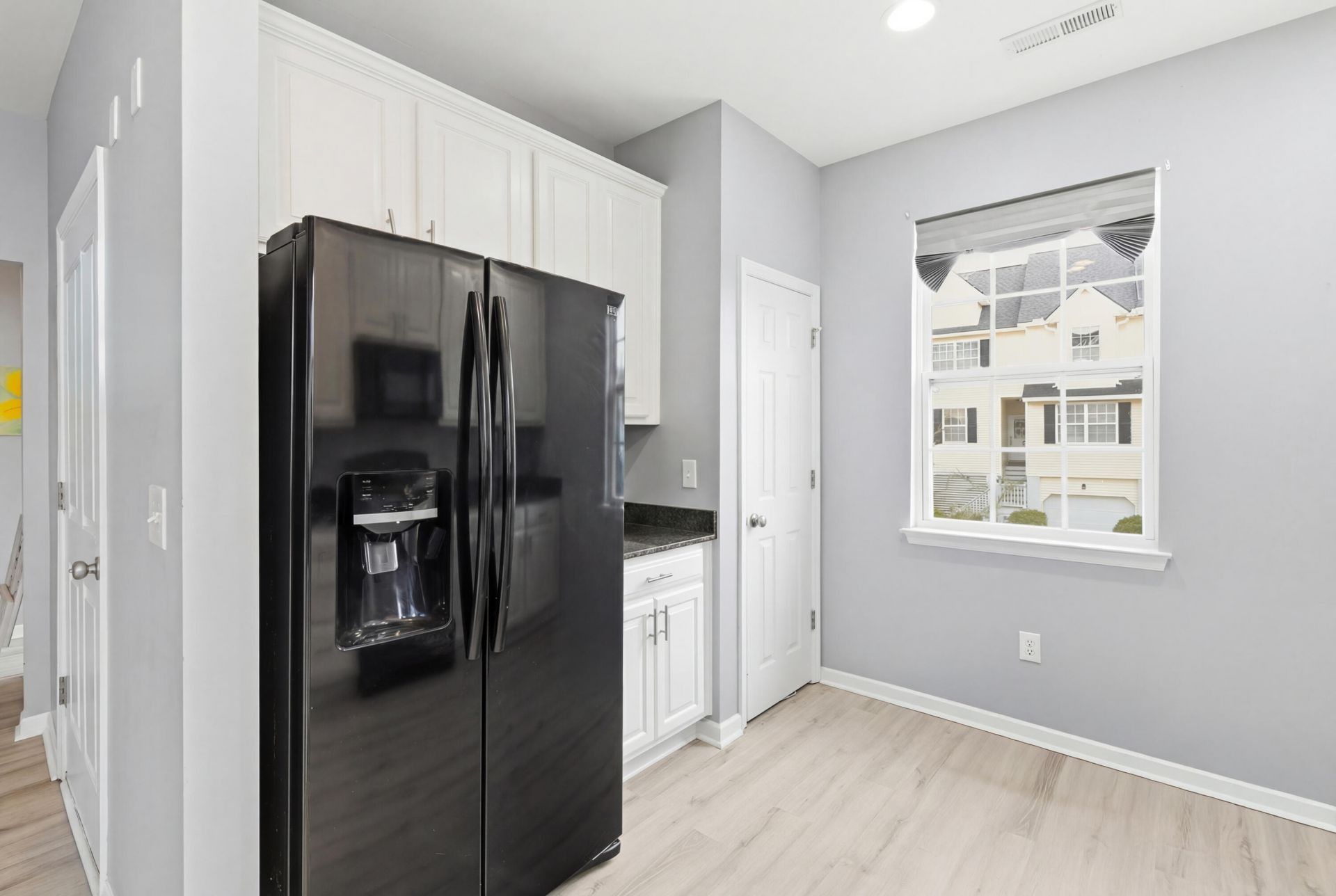 111 Winding River Drive Photo 12