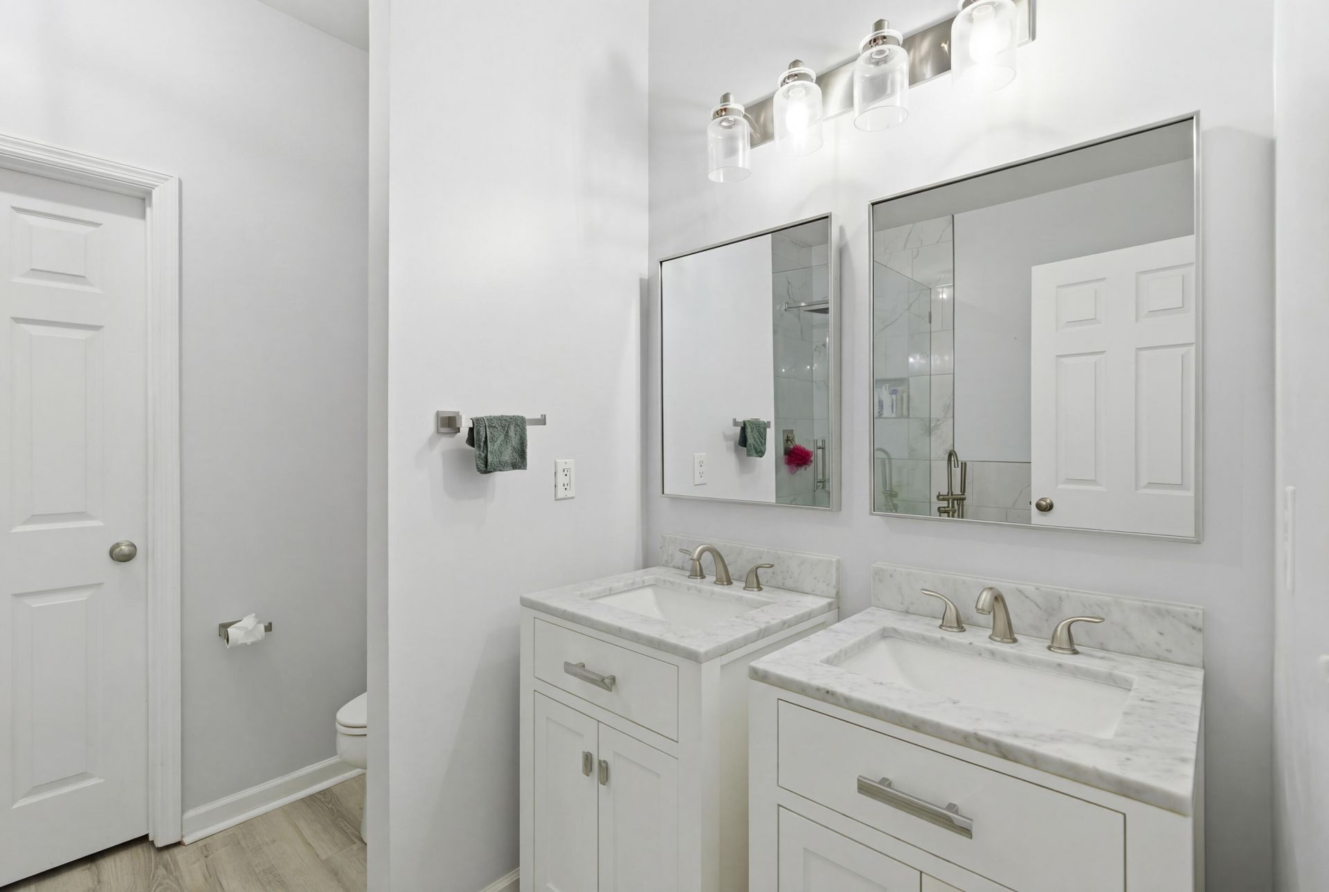 111 Winding River Drive Photo 15