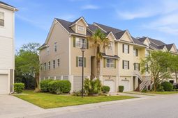 111 Winding River Drive photo 4