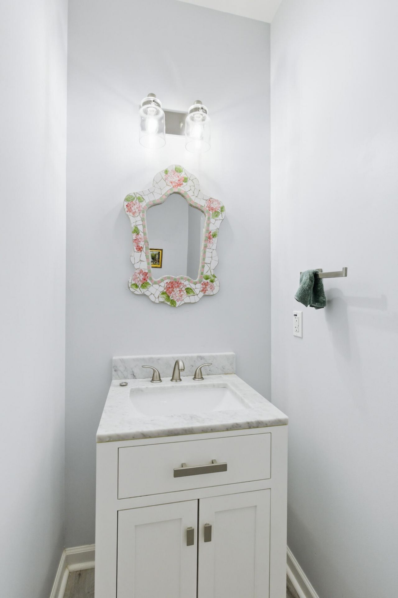 111 Winding River Drive Photo 20