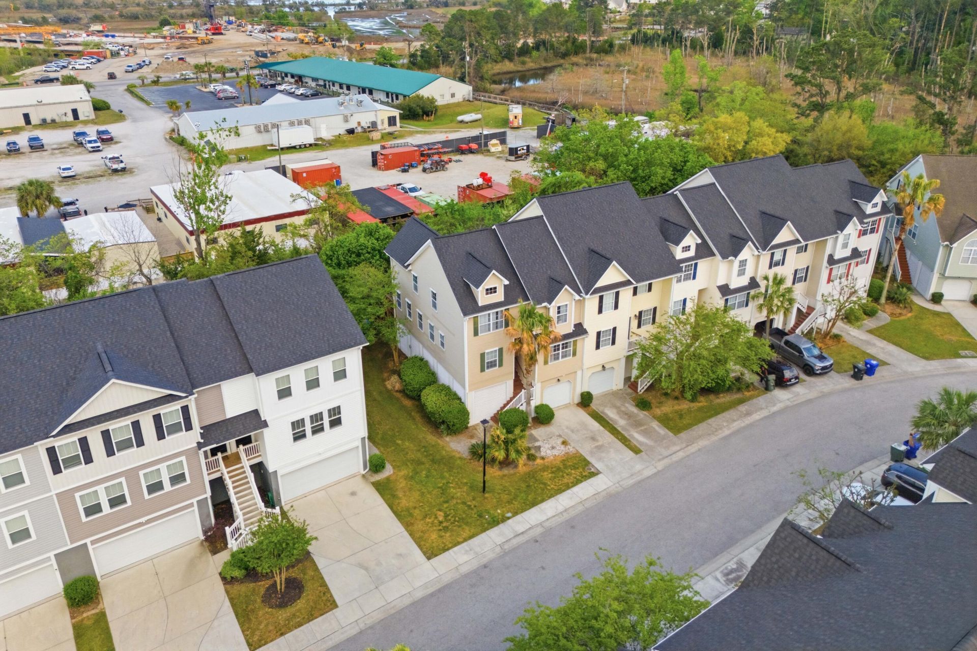 111 Winding River Drive Photo 27