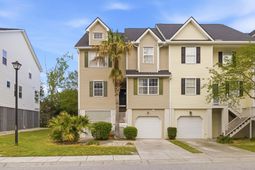 111 Winding River Drive photo 4