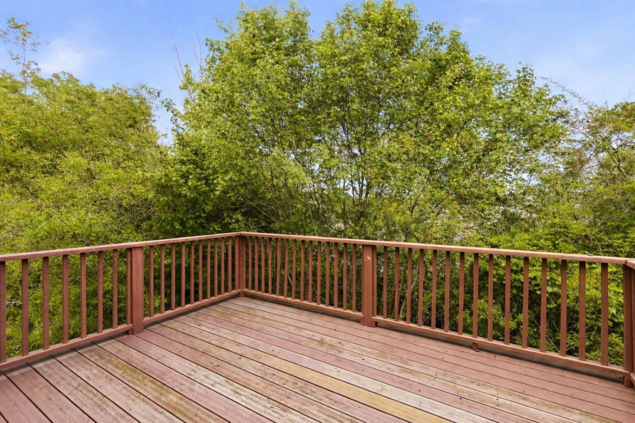 111 Winding River Drive Photo 33