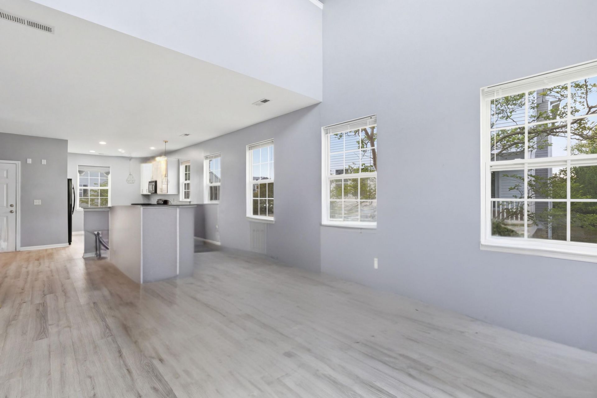 111 Winding River Drive Photo 5