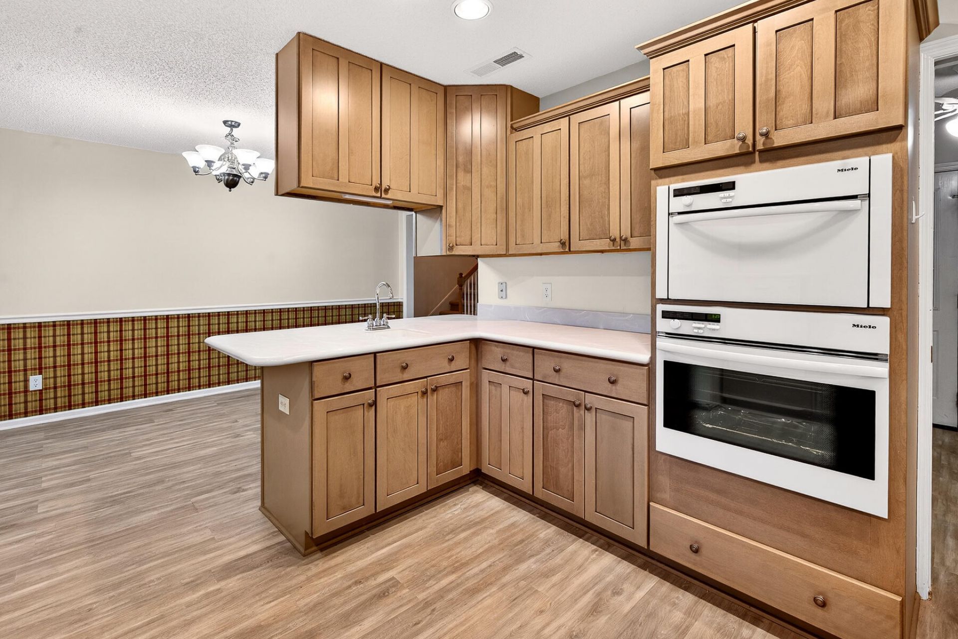 209 Myrtlewood Drive Photo 20