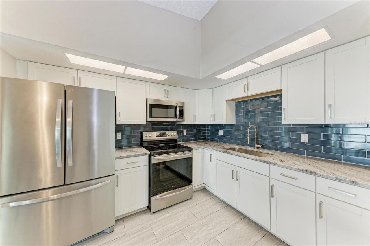 4110 39th Ave W, Bradenton, FL 34205 Photo