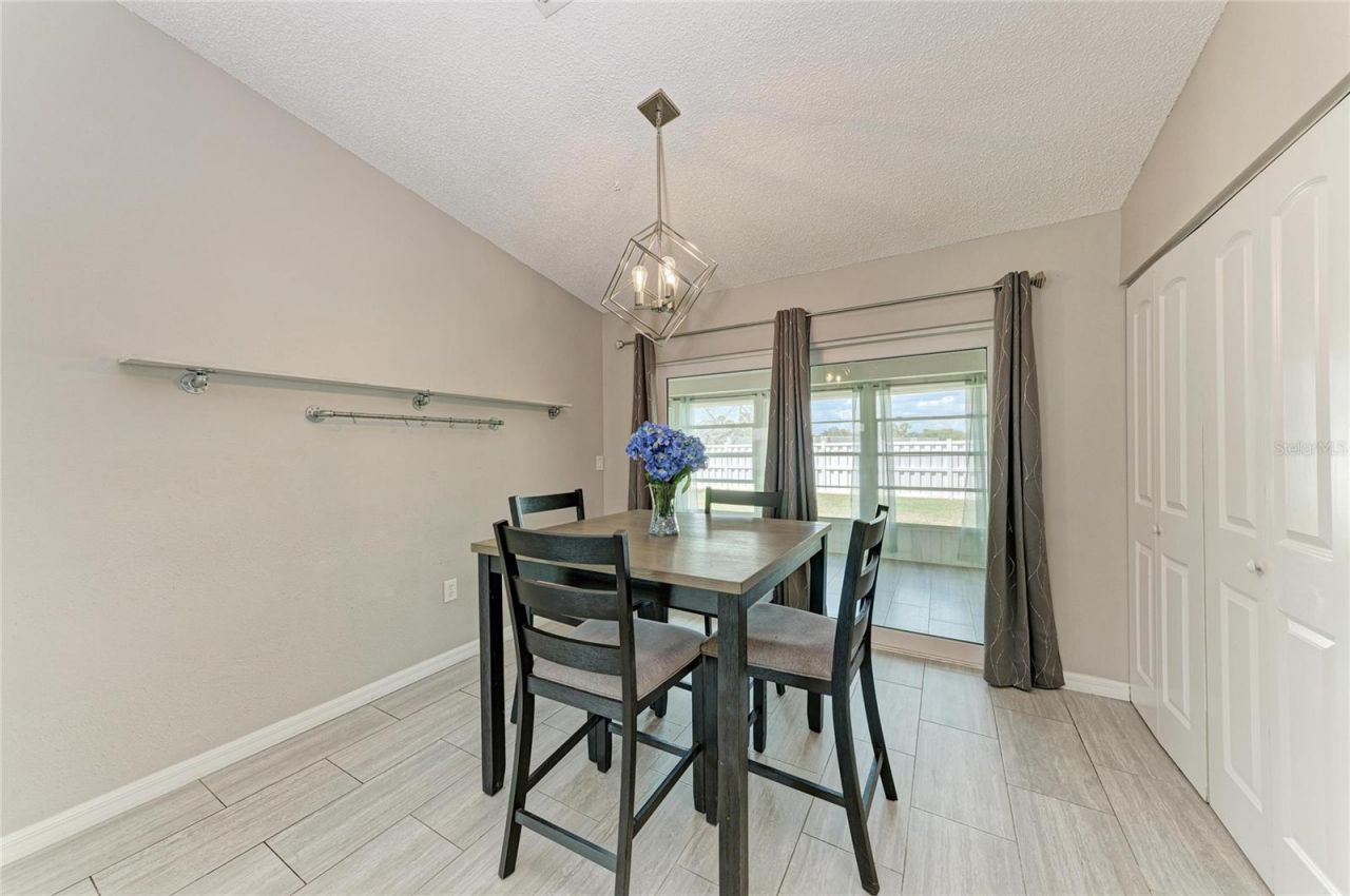 4110 39th Ave W, Bradenton, FL 34205 Photo