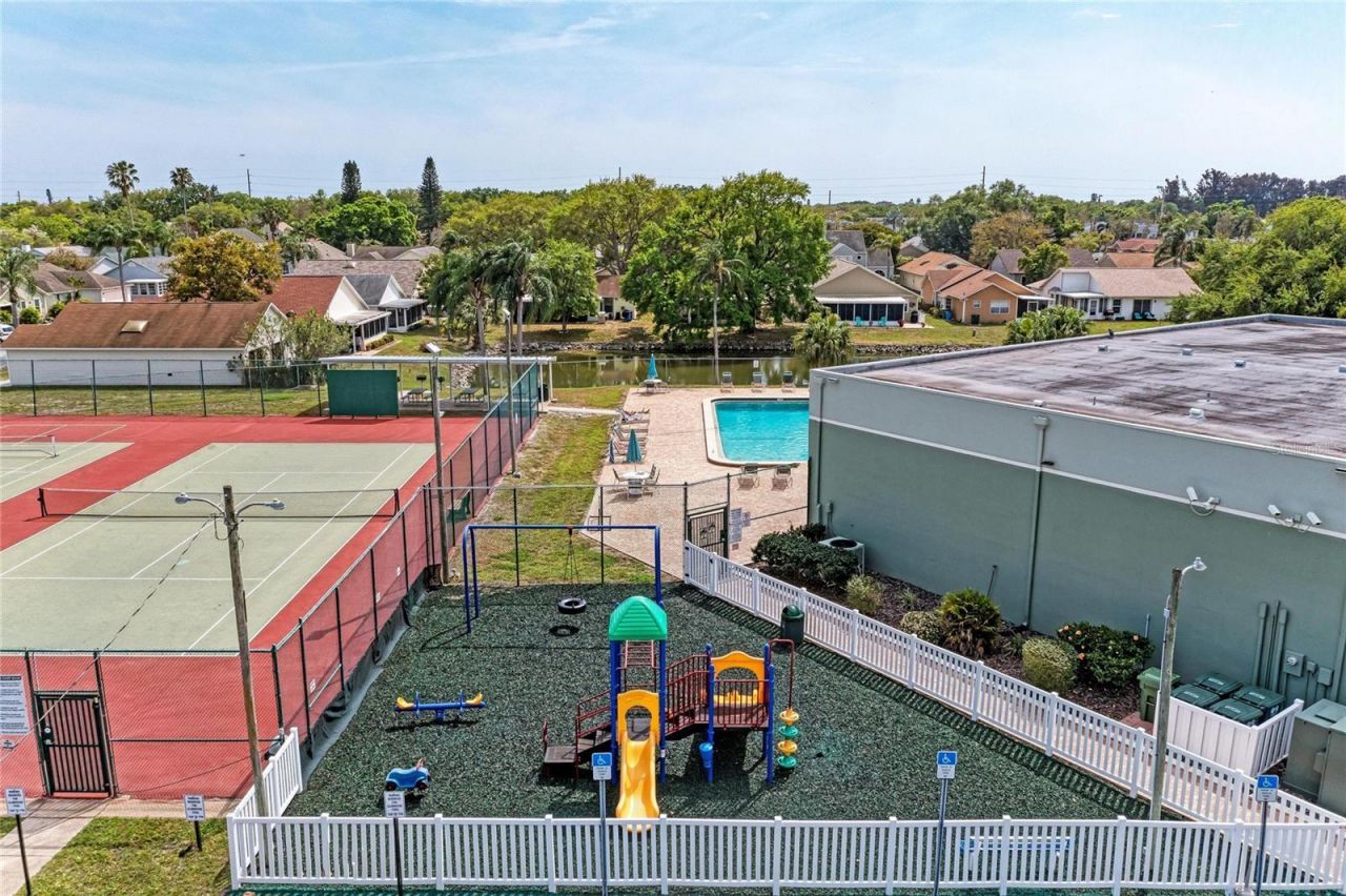 4110 39th Ave W, Bradenton, FL 34205 Photo